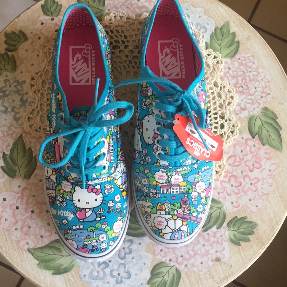 Hello Kitty Vans